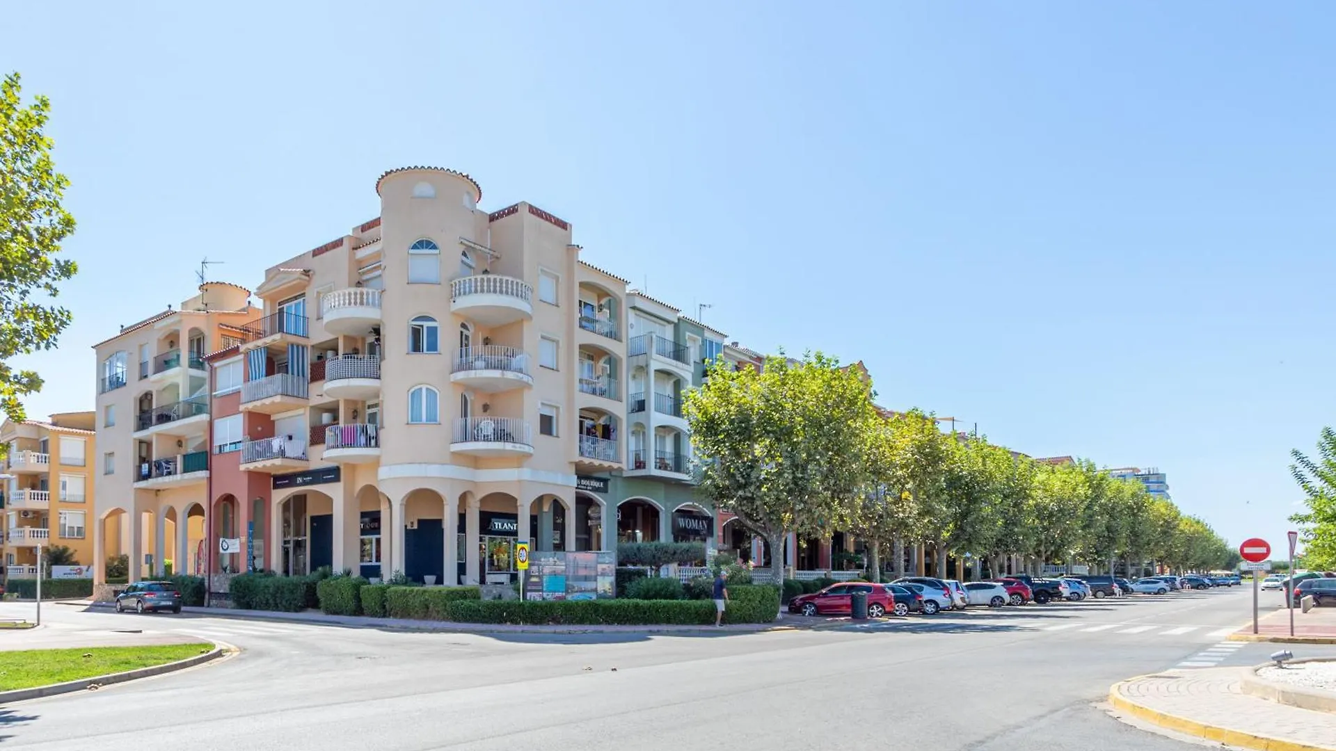 Apart-Rent Apartment Gran Reserva 0077 Empuriabrava 0*,  Spain