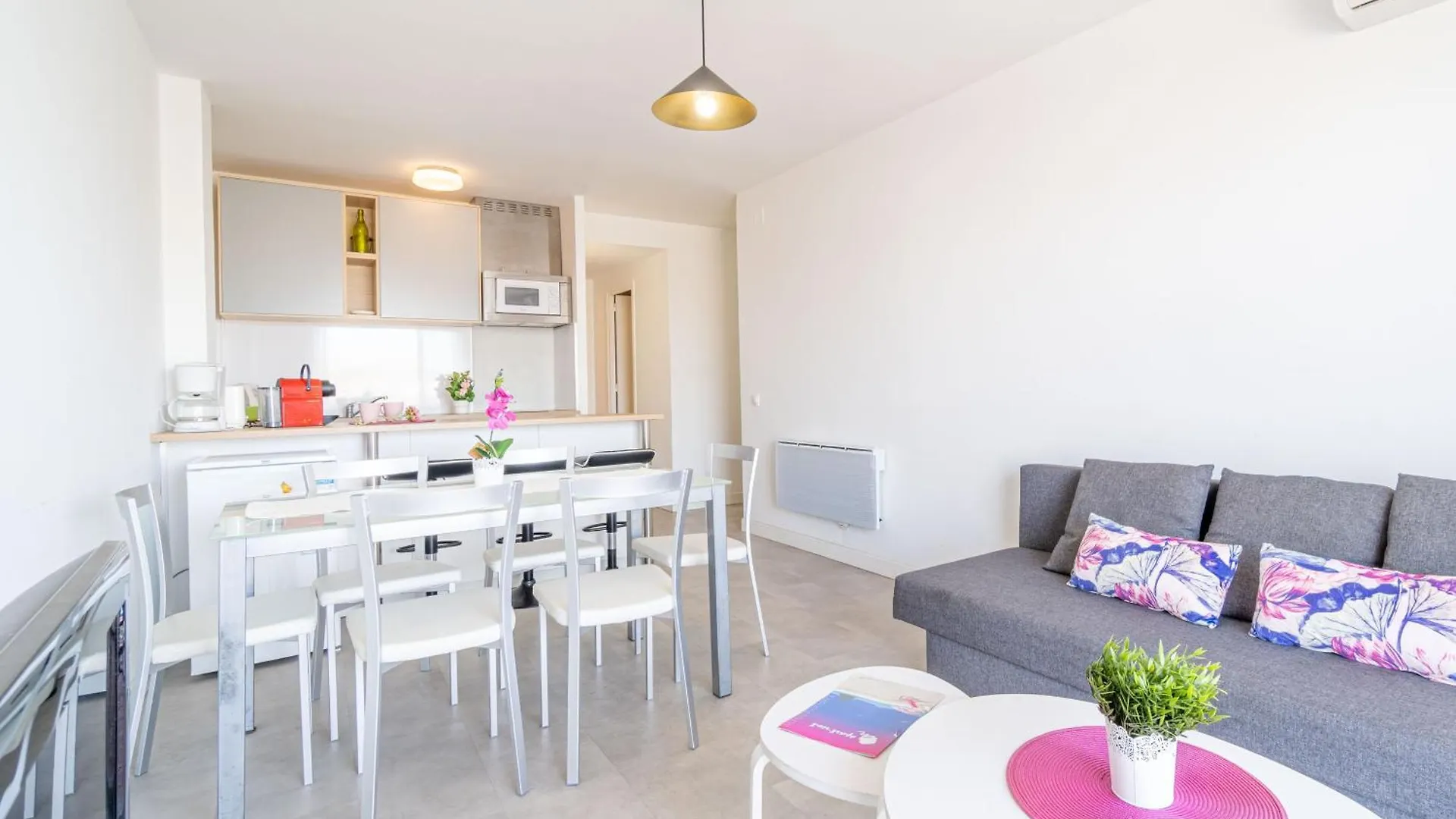 Apart-Rent Apartment Gran Reserva 0077 location